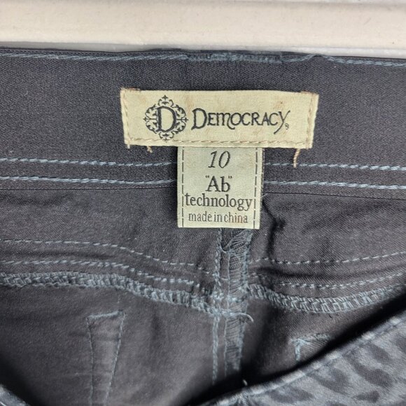 Democracy Ab Technology Women's Size 10 Jeans Animal Print - Picture 3 of 5